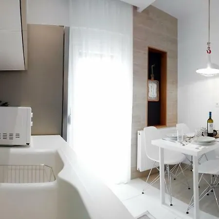 Cosmos N Armonia Apts. Thessaloniki